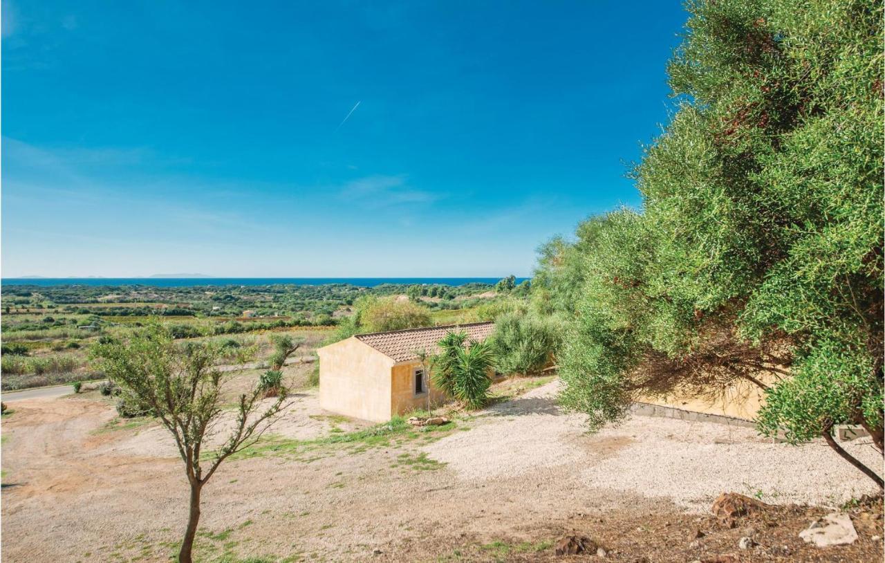 Li Scalitti 2 Villa Badesi Bagian luar foto