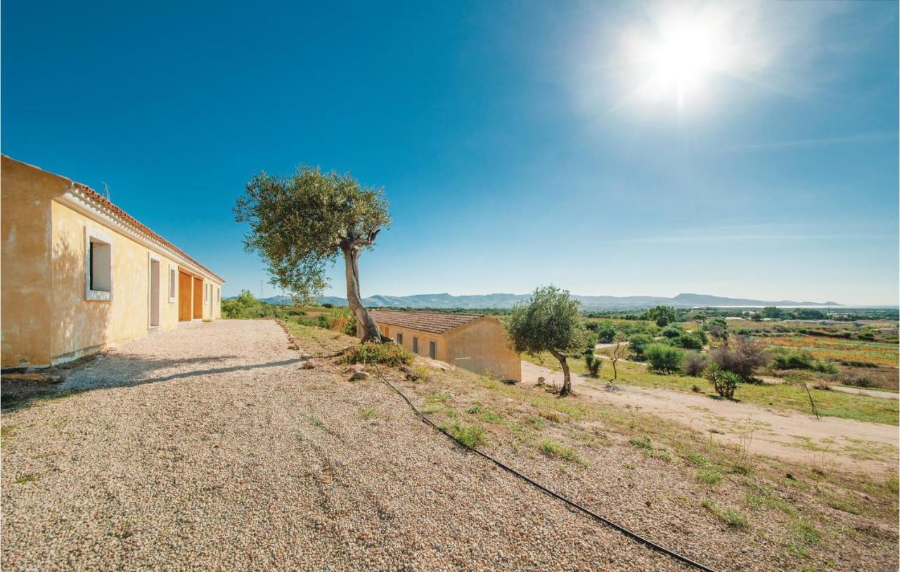 Li Scalitti 2 Villa Badesi Bagian luar foto