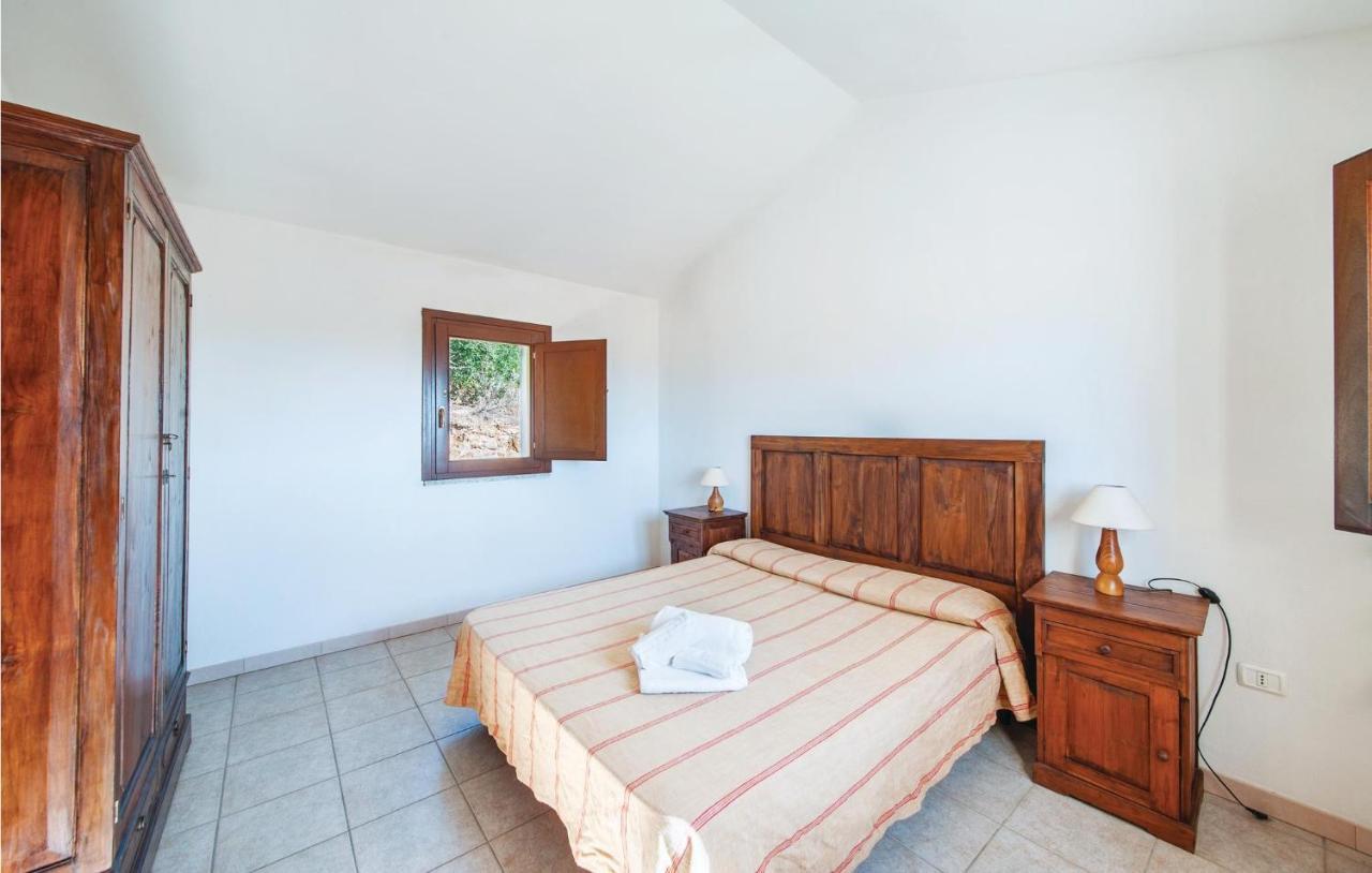 Li Scalitti 2 Villa Badesi Bagian luar foto