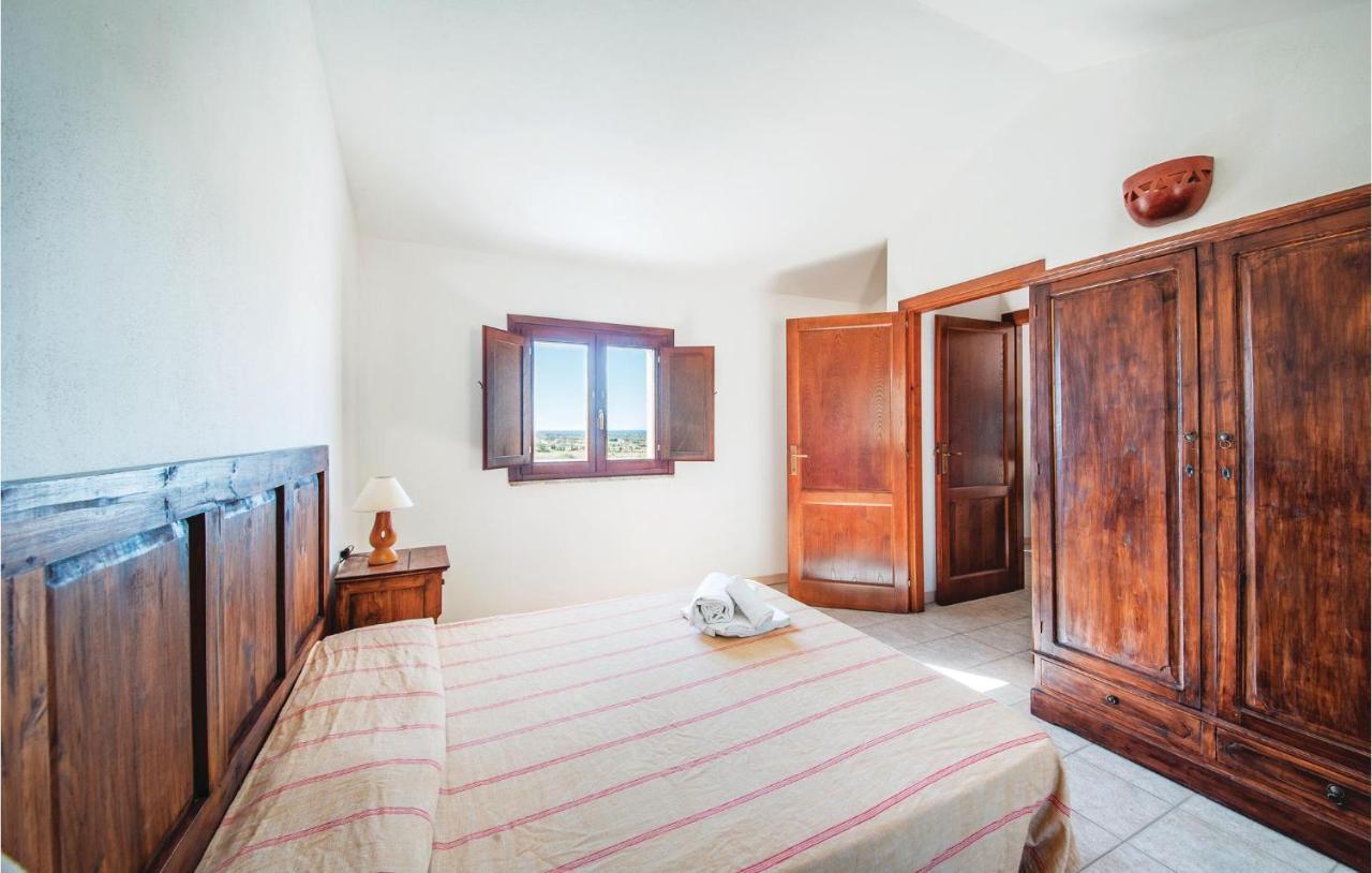 Li Scalitti 2 Villa Badesi Bagian luar foto